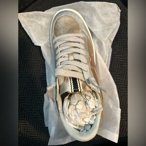 Shoe Shop PAZ Sneakers - brand new, never worn!